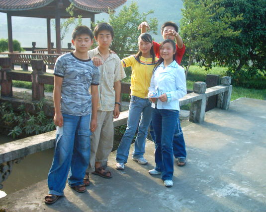 2006  (30)